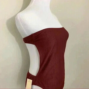 Ris-k burgundy ribbed whisked one piece swim suit